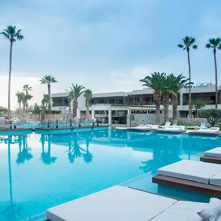 Hotel King Minos Retreat &