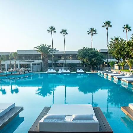 Hotel King Minos Retreat &