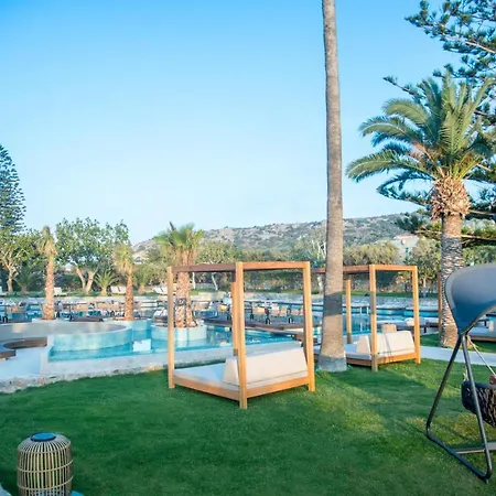 Hotel King Minos Retreat &