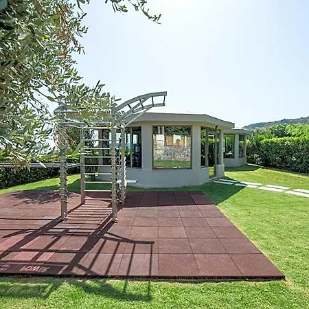 King Minos Retreat &
