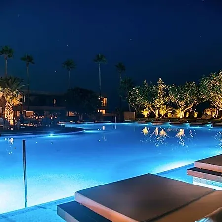 Hotel King Minos Retreat &