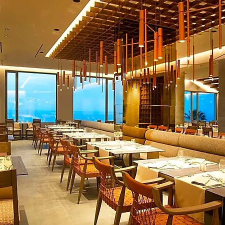Hotel King Minos Retreat &