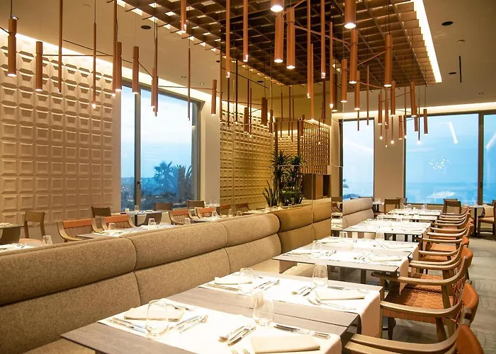 King Minos Retreat & Hersonissos (Crete)