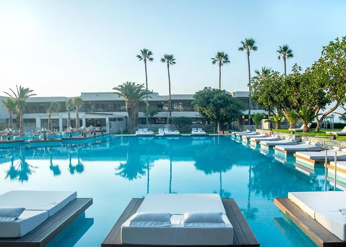 Hotel King Minos Retreat &