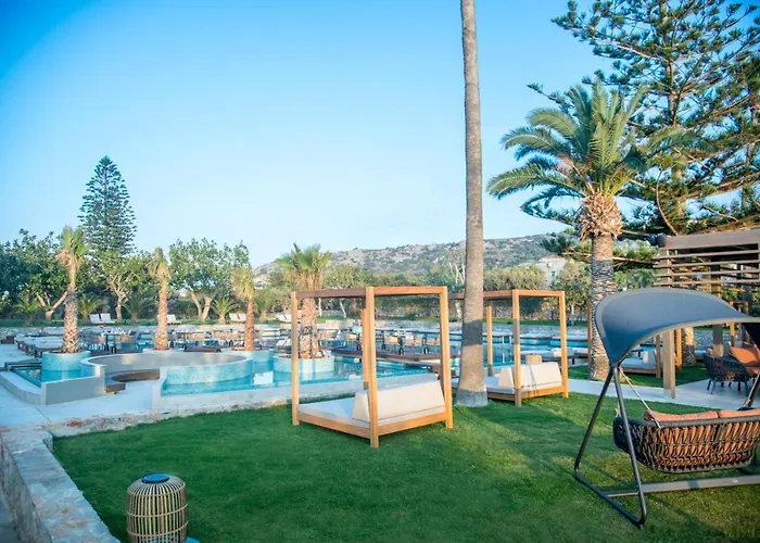 Hotel King Minos Retreat &