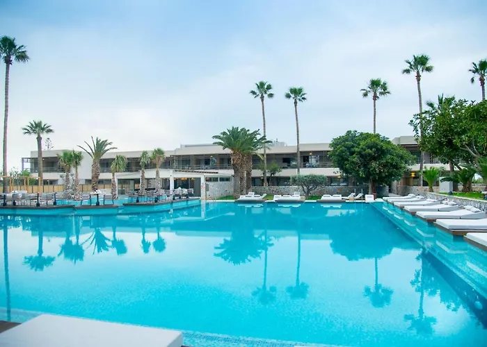 Hotel King Minos Retreat &