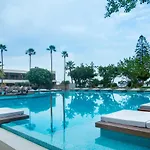 Hotel King Minos Retreat &