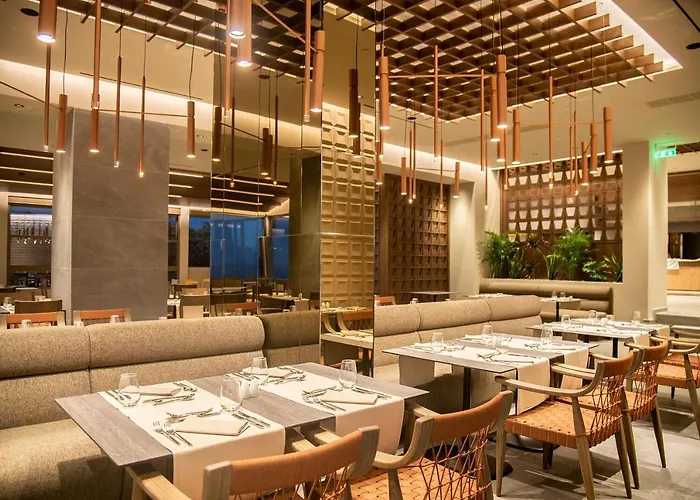 King Minos Retreat &